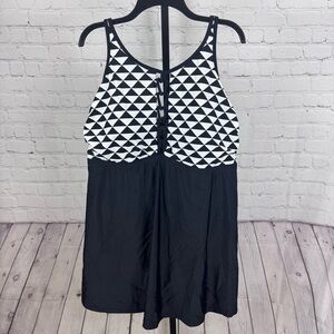 Swimsuits For All Black and White One Liece Swim Dress Size 22